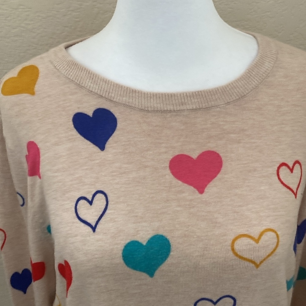 Marled Beige/Tan Heart Patterned Women's Sweater. Crew neck. Size L. - Picture 4 of 13